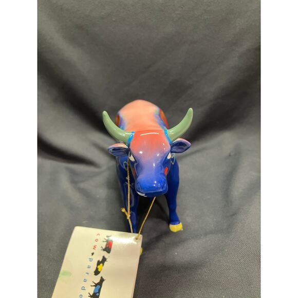 Cow Parade Big Apple Cow Figurine, Westland Giftware, #9163, No Box‎ - Picture 2 of 9